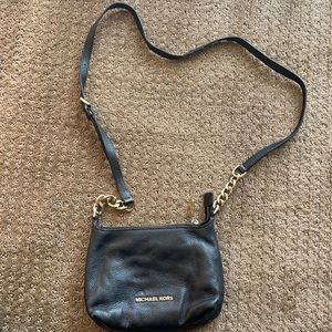 Michael kors crossbody purse